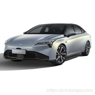En stocks de stocks de 2022 GAC AION S Plus 70 Collier intelligent Nouveaux véhicules électriques d&#39;énergie